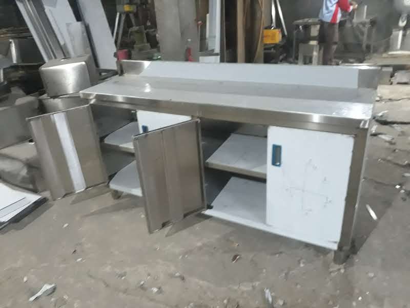 lemari stainless steel untuk dapur rumah