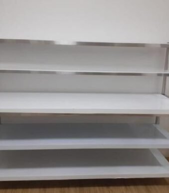 ual meja stainless steel untuk restoran hotel