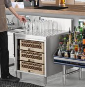 kabinet gelas model custom