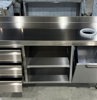 kitchen stainless working table
