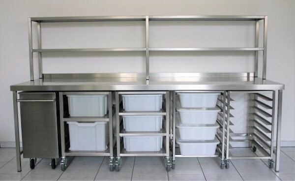 Meja Stainless Custom Untuk Dapur Rumah Sakit