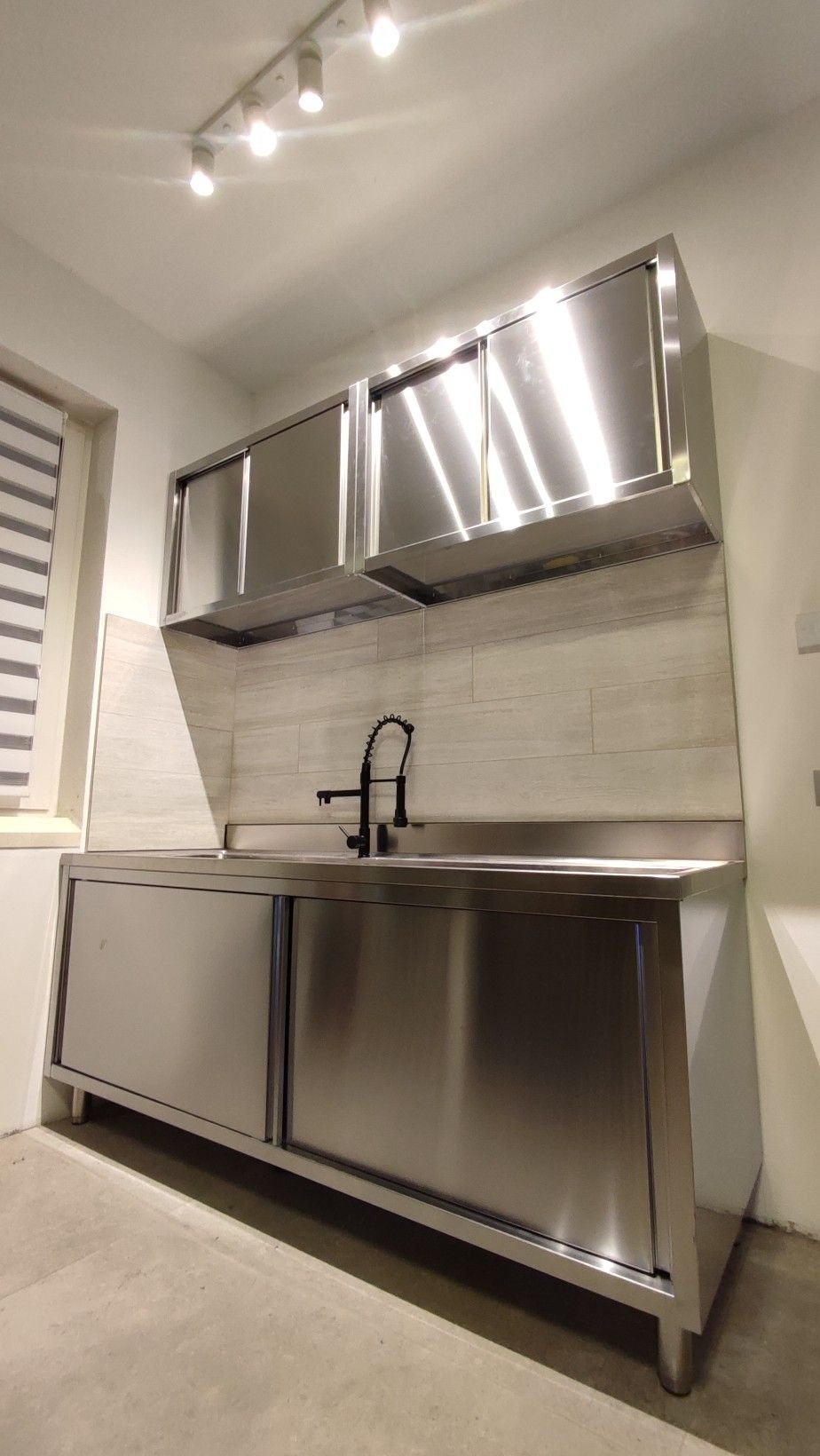 Dapur Custom yang Dirancang untuk Produktivitas! Dapur Custom yang Dirancang untuk Produktivitas!